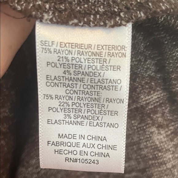 NWOT! Bobeau Off-Shoulder Dark Brown Sweater XL - Picture 5 of 5